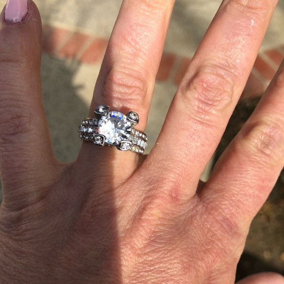 Silver Filled White Topaz Wedding Ring - Picture 7 of 7